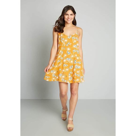 NWT ModCloth On Cloud Nineties Shift Dress Size S - Picture 1 of 8